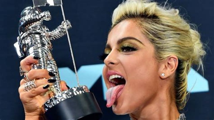 Bebe Rexha posts revealing photo to mark 30th birthday