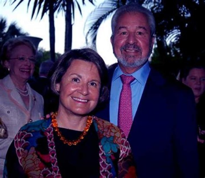 Bob Vila Net Worth, Age, Wife and Kids, Wiki-Bio