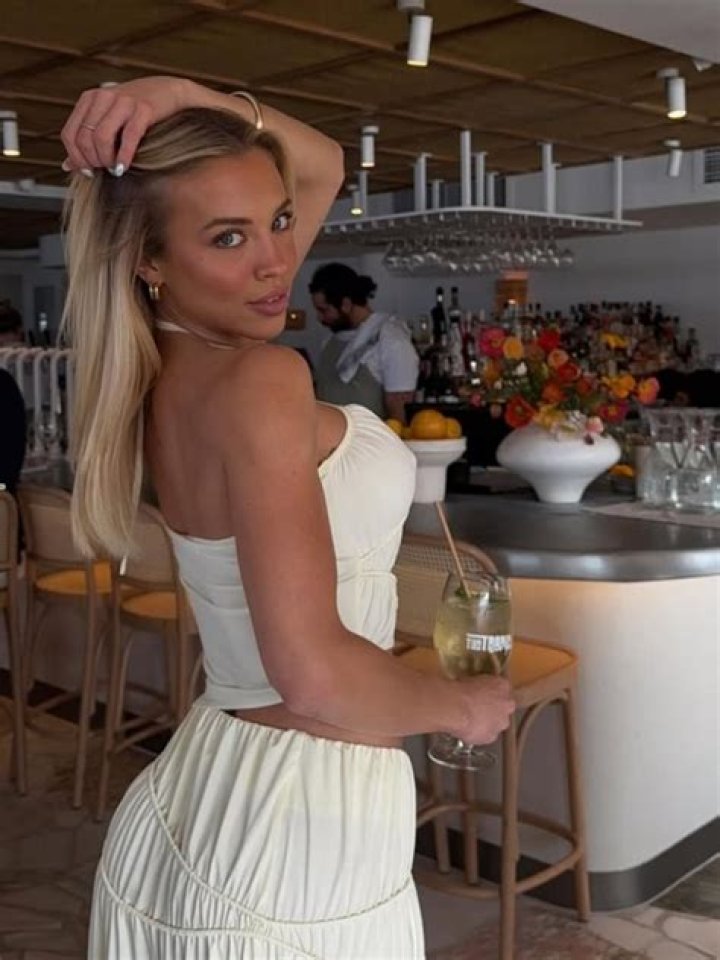 Tammy Hembrow Australian influencer admits to breast augmentation